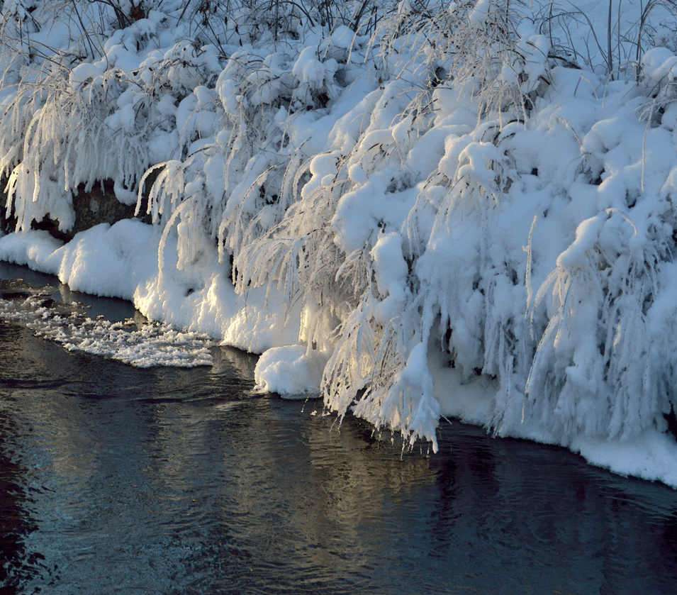 Snö över Norbergsån